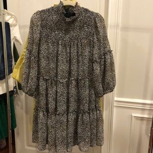 Gorgeous leopard print Sz M dress by Taylor (Taylor Swift) NWOT